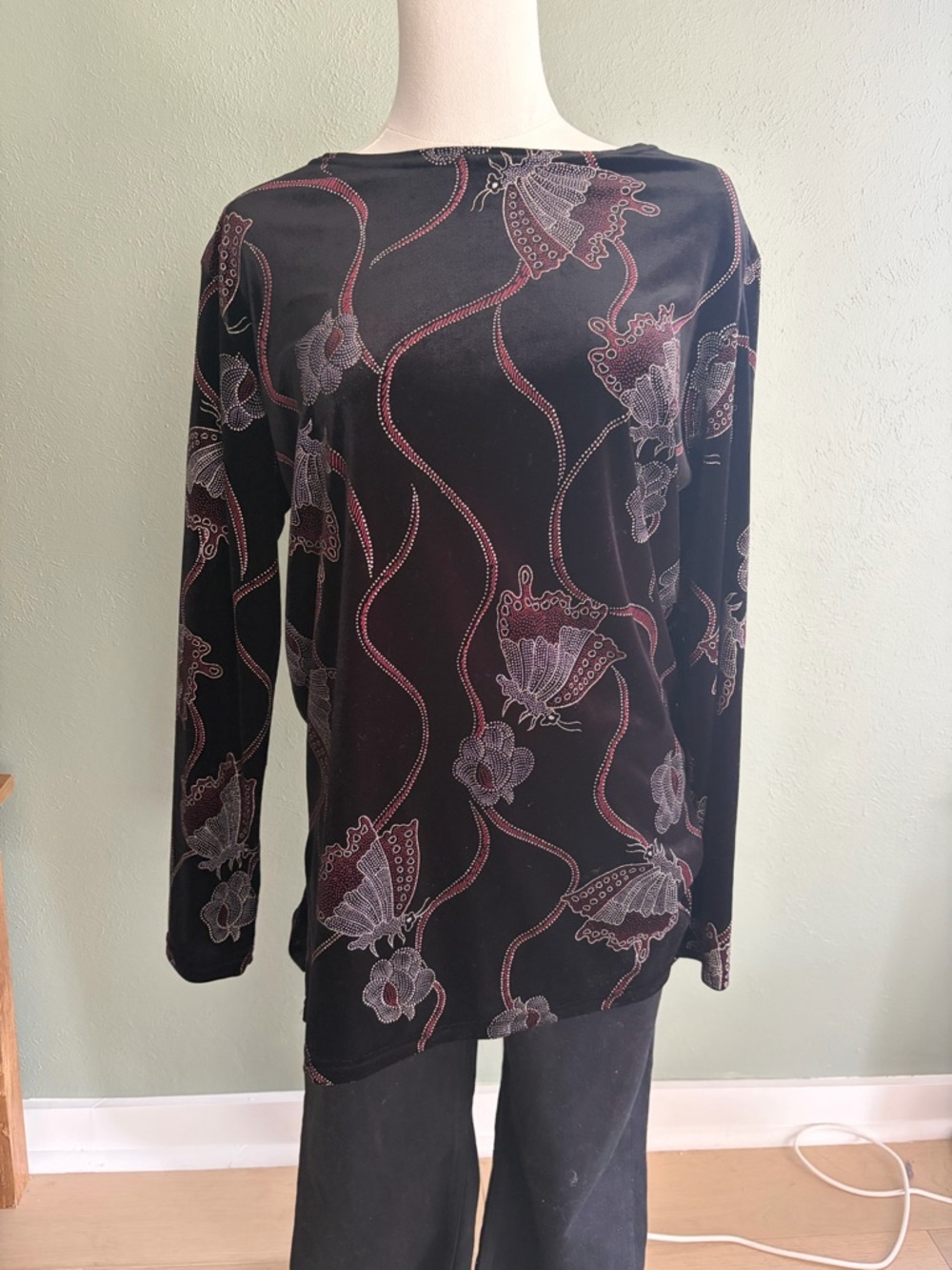 Vintage Jaipur Black Long-Sleeve Floral & Wave Print Top size Large